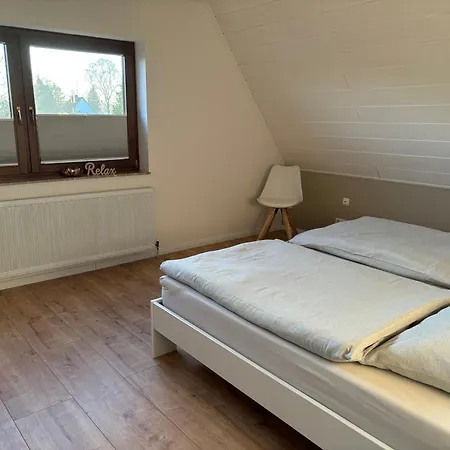 2-zimmer-wohnung Mit Moderner Ausstattung Apartment