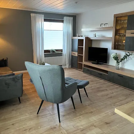 2-zimmer-wohnung Mit Moderner Ausstattung Apartment